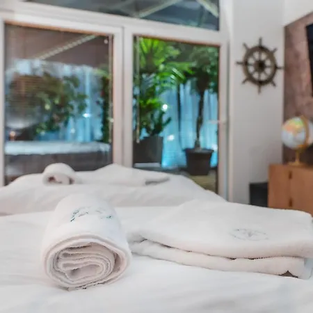 Kapitanskie - Plywajace 4* 와와