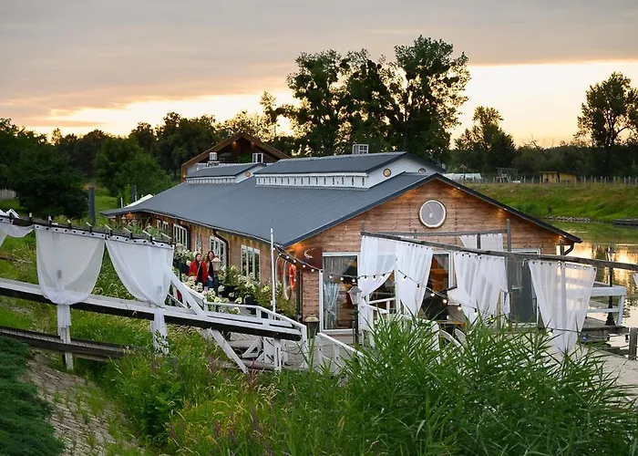 Апарт-отель Kapitanskie - Plywajace Олава