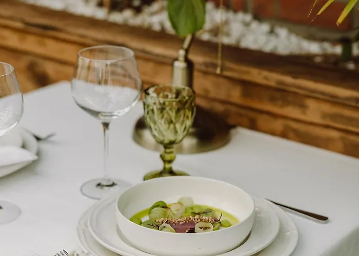 Kapitanskie - Plywajace 4* Олава